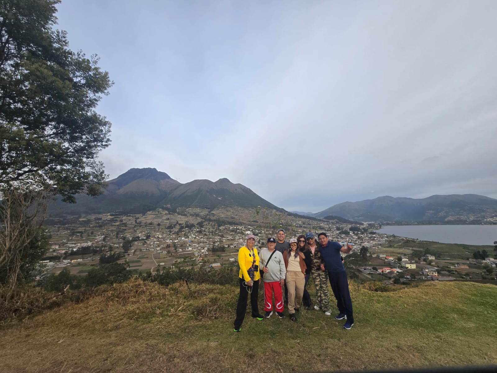 imagen de Tour Ecuador Andino desde Puerto Rico: Otavalo, Quilotoa, Chimborazo y Baños